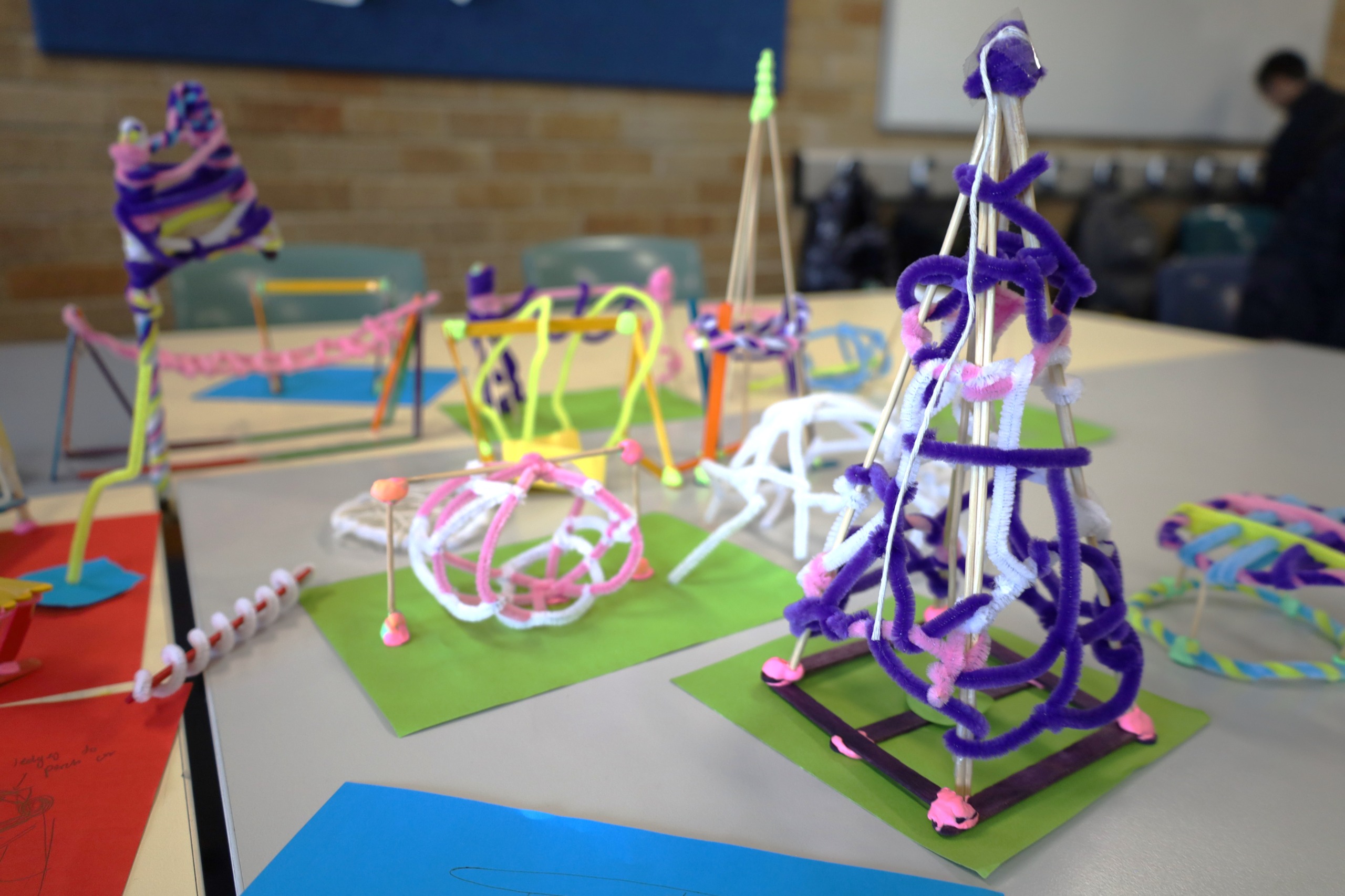 Model of climbing structure made from pipecleaners