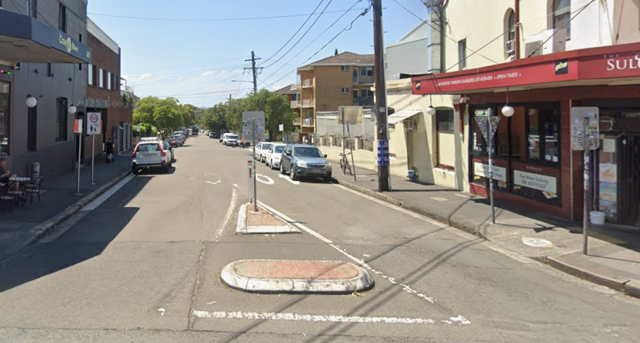 Before: London Street before closure